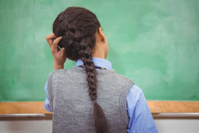 The BEST way to deal with head lice naturally The BEST way to deal with head lice naturally