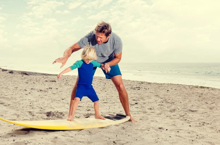 7 Irish counties where you can learn to surf this Winter 7 Irish counties where you can learn to surf this Winter