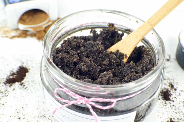 DIY coffee coconut salt body scrub DIY coffee coconut salt body scrub