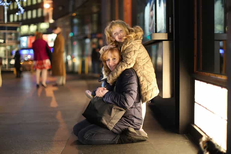 Single parents around the world rejoice as this woman nails it for them Single parents around the world rejoice as this woman nails it for them