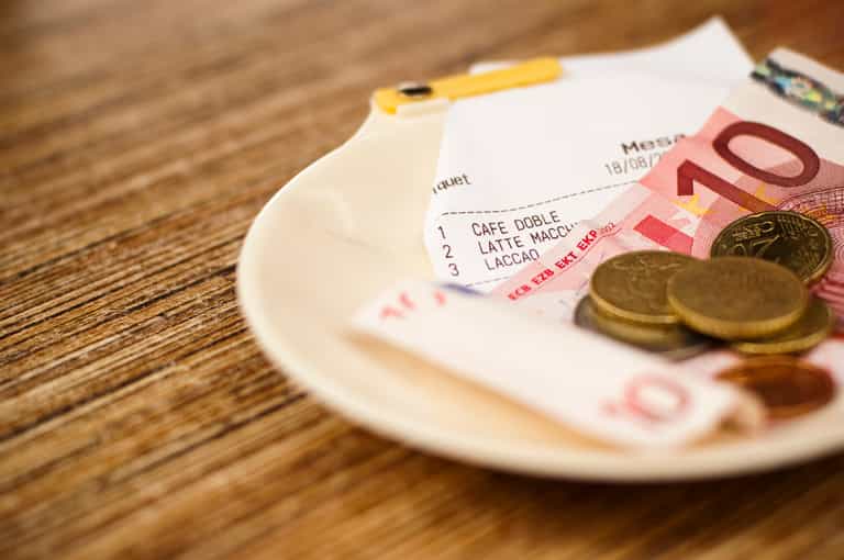 The 10 People I Just Love To Tip (AKA Why I Have NO Money) The 10 People I Just Love To Tip (AKA Why I Have NO Money)