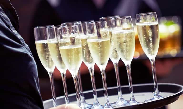 Cheers! Three glasses of bubbly per day can stave off dementia Cheers! Three glasses of bubbly per day can stave off dementia