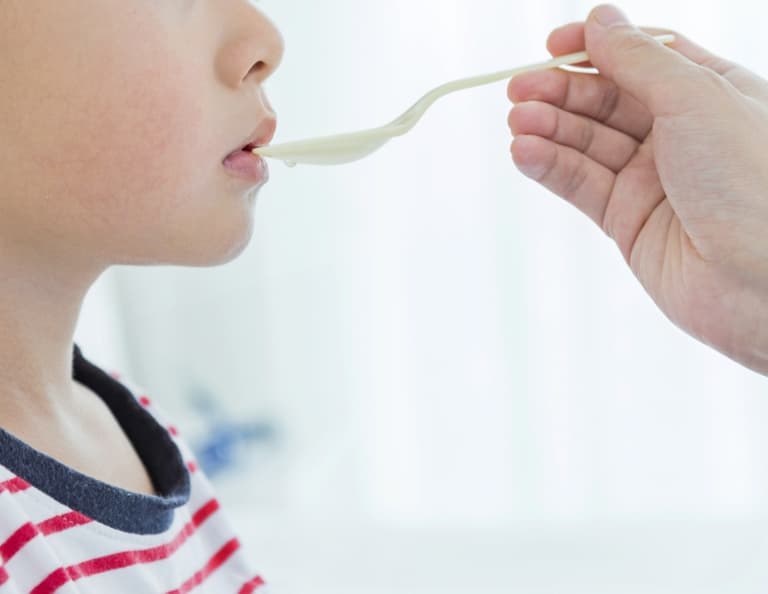 Experts warn parents against giving children medicine for mild fevers Experts warn parents against giving children medicine for mild fevers