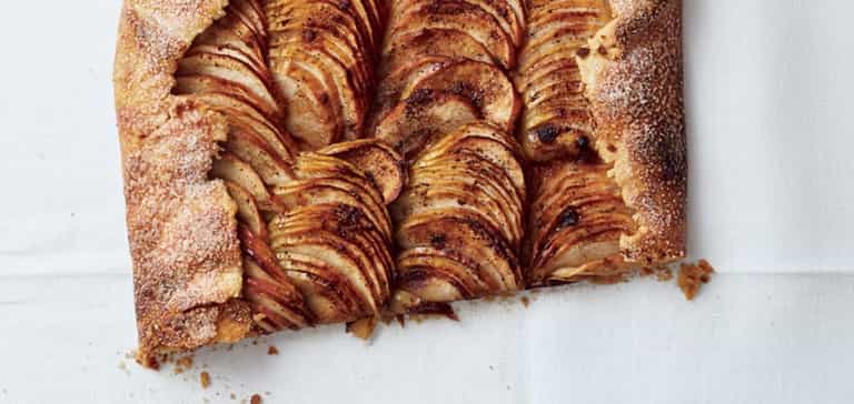 Impress the heck out of everyone with this super fancy apple galette Impress the heck out of everyone with this super fancy apple galette