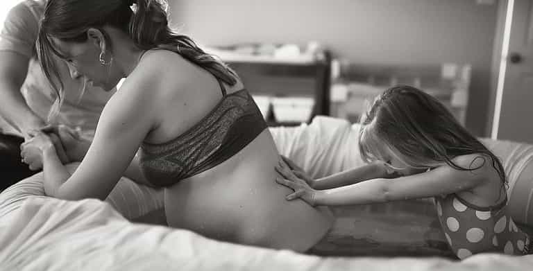 These raw images of childbirth will take your breath away These raw images of childbirth will take your breath away