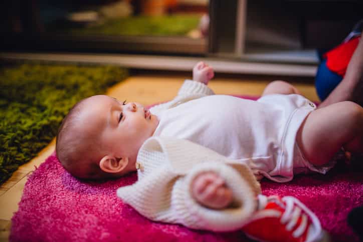 8 Essential Tips For Changing Your Baby’s Nappy On The Go 8 Essential Tips For Changing Your Baby’s Nappy On The Go
