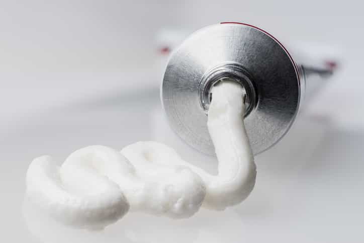 Now Scientists Say That TOOTHPASTE Could Cause Cancer Now Scientists Say That TOOTHPASTE Could Cause Cancer