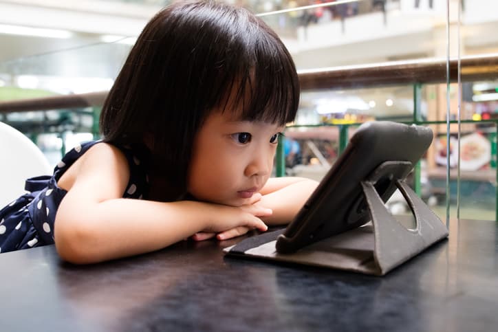 Children are spending more time on screens than ever but are they picking up this addiction from us? Children are spending more time on screens than ever but are they picking up this addiction from us?