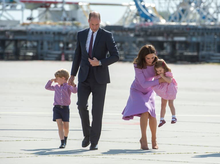So THIS is Kate Middleton’s secret to wearing heels all day So THIS is Kate Middleton’s secret to wearing heels all day