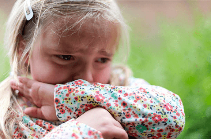 Dad shares a ‘weird trick’ he found to make his daughter stop crying Dad shares a ‘weird trick’ he found to make his daughter stop crying