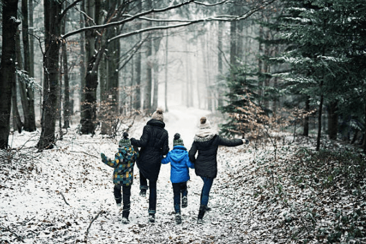 This dad had the most dad-response to cold weather This dad had the most dad-response to cold weather