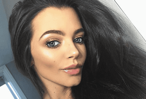 Emma McVey lashes out at the mums ‘living on chocolate and takeaways’ Emma McVey lashes out at the mums ‘living on chocolate and takeaways’