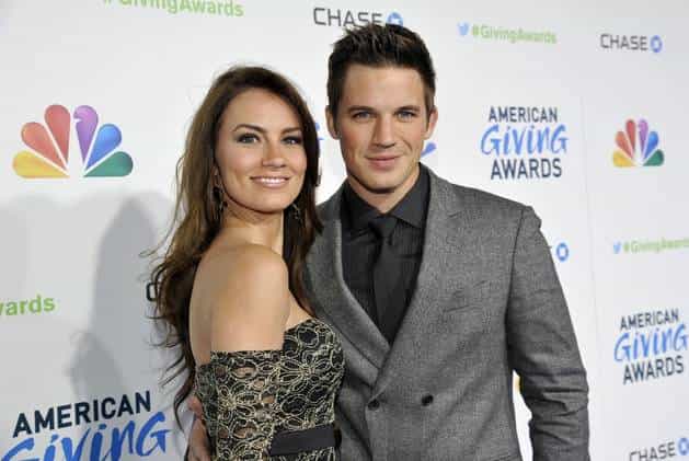 90210’s Matt Lanter and his wife have welcomed their first child 90210’s Matt Lanter and his wife have welcomed their first child