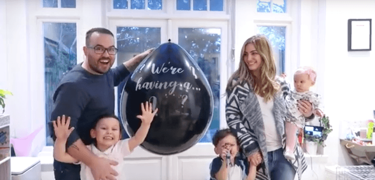 Anna and Jonathan Saccone-Joly share adorable gender reveal video Anna and Jonathan Saccone-Joly share adorable gender reveal video