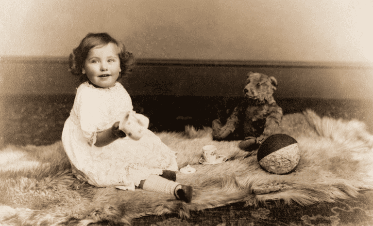 The top 1900s baby names in the UK that are making a comeback today The top 1900s baby names in the UK that are making a comeback today