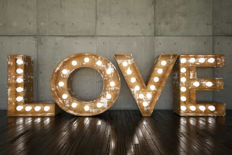 Valentine’s Day: 10 last-minute presents that are NOT petrol station flowers Valentine’s Day: 10 last-minute presents that are NOT petrol station flowers