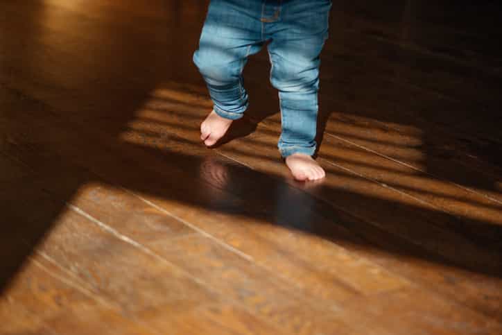 People are disgusted by a video of a toddler trying to put on skinny jeans People are disgusted by a video of a toddler trying to put on skinny jeans