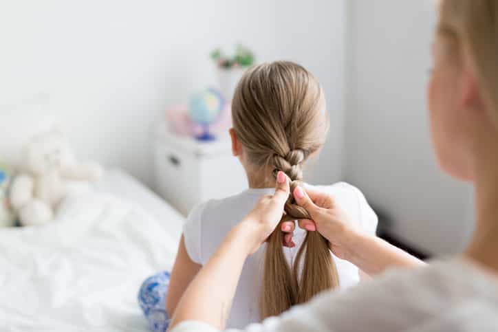 Who knew?! Tackle dandruff with an item from your kitchen press Who knew?! Tackle dandruff with an item from your kitchen press