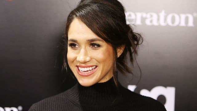 Meghan Markle looks stunning in €2,000 suit on first red carpet with Harry Meghan Markle looks stunning in €2,000 suit on first red carpet with Harry