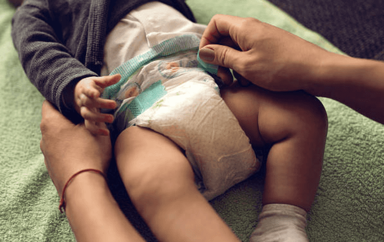 Woman ‘repulsed’ by the way her friend changed baby’s nappy Woman ‘repulsed’ by the way her friend changed baby’s nappy