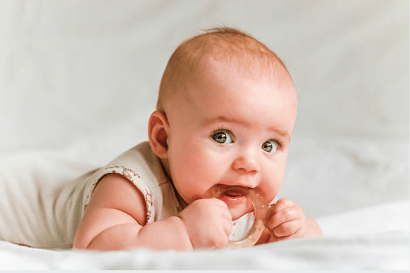 5 easy ways to keep your baby happy when they’re teething 5 easy ways to keep your baby happy when they’re teething
