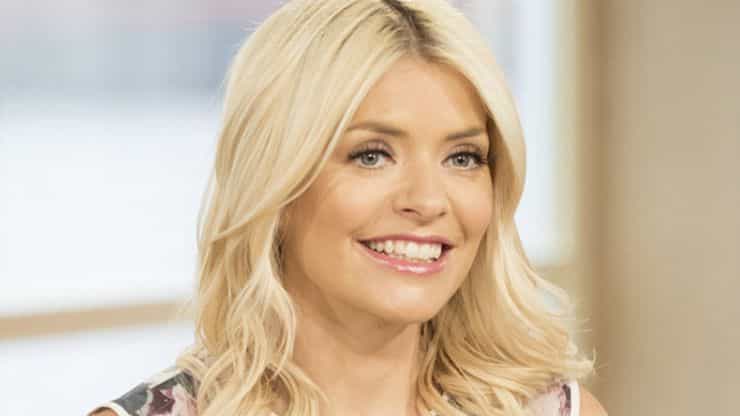 Holly Willoughby’s €27 jumper is a must for your everyday wardrobe Holly Willoughby’s €27 jumper is a must for your everyday wardrobe