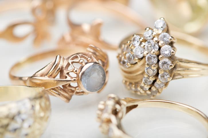 This company will turn your breast milk into beautiful jewellery This company will turn your breast milk into beautiful jewellery