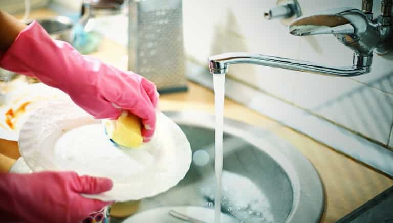According to science, if men want more sex, they should do the dishes According to science, if men want more sex, they should do the dishes