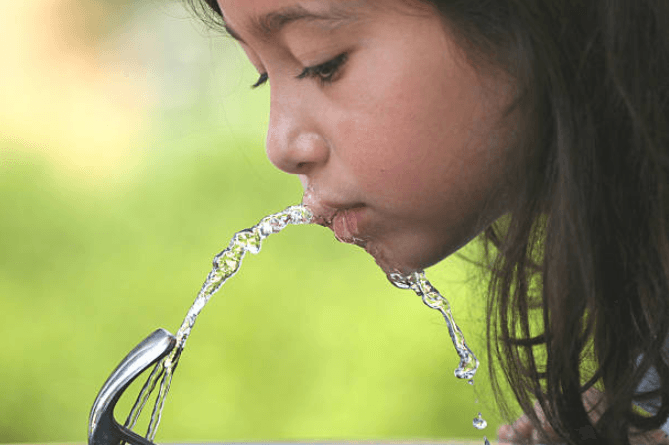 School explains why they charged students for cups of water School explains why they charged students for cups of water