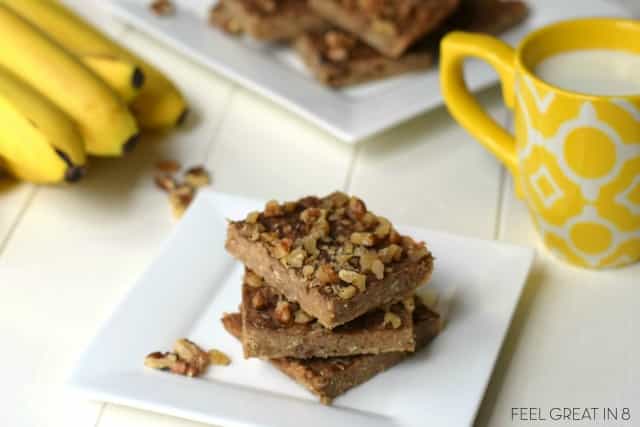 These 3-ingredient peanut butter banana bars are the perfect healthy after-school snack These 3-ingredient peanut butter banana bars are the perfect healthy after-school snack