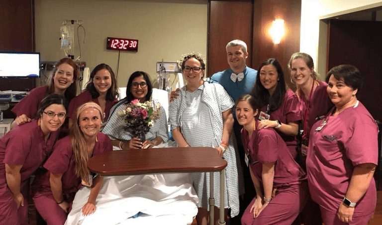 Mum in labour performs wedding ceremony for fellow patient and her partner Mum in labour performs wedding ceremony for fellow patient and her partner