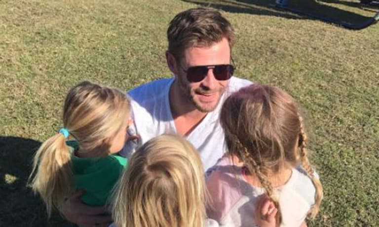 Chris Hemsworth dancing to Miley Cyrus with his kids is too adorable Chris Hemsworth dancing to Miley Cyrus with his kids is too adorable