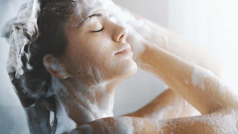 Dry shampoo addict, mama? You NEED this DIY hair mask in your life Dry shampoo addict, mama? You NEED this DIY hair mask in your life