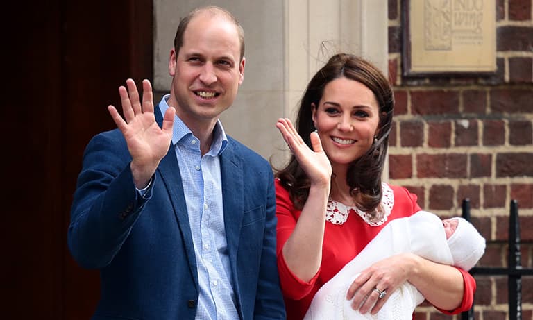 ALL of the cuteness: the first pictures of Prince Louis have been released ALL of the cuteness: the first pictures of Prince Louis have been released