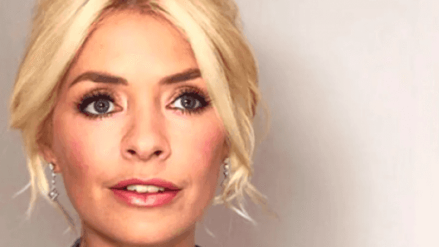 Holly Willoughby’s new dress is absolutely stunning Holly Willoughby’s new dress is absolutely stunning