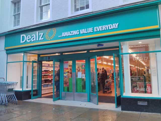 Dealz has a whole new summer collection starting at only €2.50 Dealz has a whole new summer collection starting at only €2.50