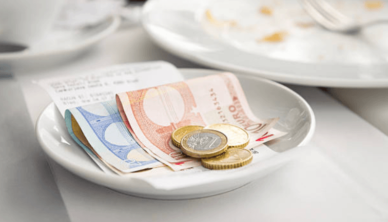 New survey shows that we’re all very bad at tipping these days New survey shows that we’re all very bad at tipping these days