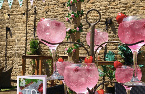 A pink gin tree now exists and it’s exactly what we need this summer A pink gin tree now exists and it’s exactly what we need this summer