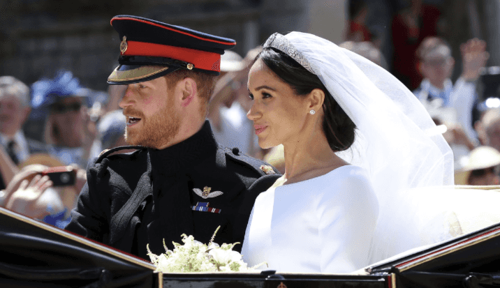Prince Harry and Meghan Markle thanked wedding guests with the sweetest cards Prince Harry and Meghan Markle thanked wedding guests with the sweetest cards