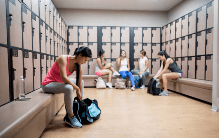 Mum ‘cried in the changing room’ after women made mean comments on her weight Mum ‘cried in the changing room’ after women made mean comments on her weight