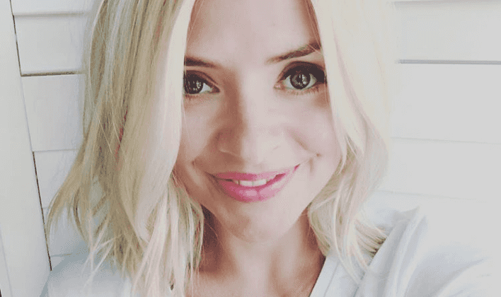 We totally adore Holly Willoughby’s €40 Miss Selfridge crop trousers We totally adore Holly Willoughby’s €40 Miss Selfridge crop trousers