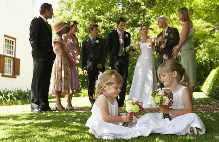 Mum complains about kids not being invited to brother’s wedding… faces HUGE backlash Mum complains about kids not being invited to brother’s wedding… faces HUGE backlash