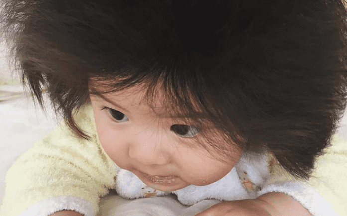 This baby has 70,000 Instagram followers because of her gorgeous head of hair This baby has 70,000 Instagram followers because of her gorgeous head of hair