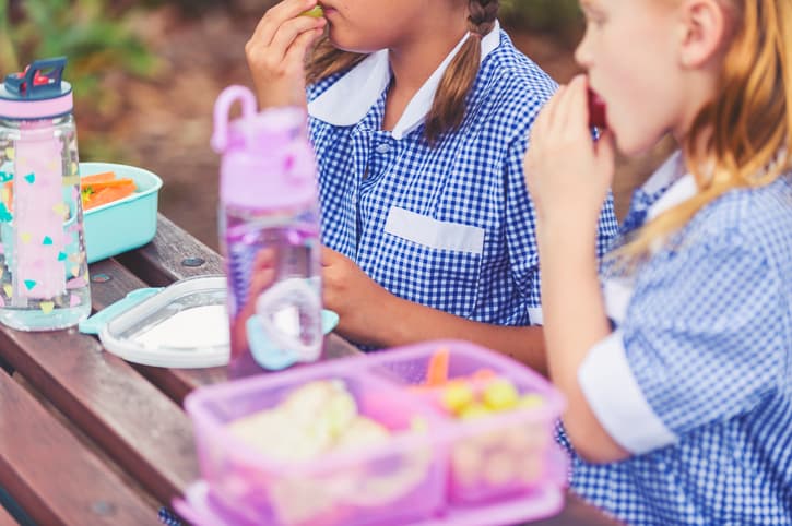 Smiles all round! WIN reusable MiWadi water bottles for your child’s entire class Smiles all round! WIN reusable MiWadi water bottles for your child’s entire class