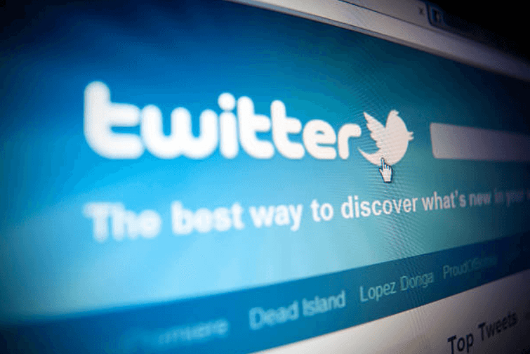 Twitter confirms that users’ private tweets were made public Twitter confirms that users’ private tweets were made public