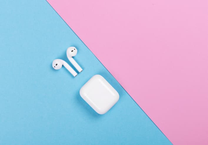 This bizarre Apple AirPods feature lets you eavesdrop on people’s conversations This bizarre Apple AirPods feature lets you eavesdrop on people’s conversations