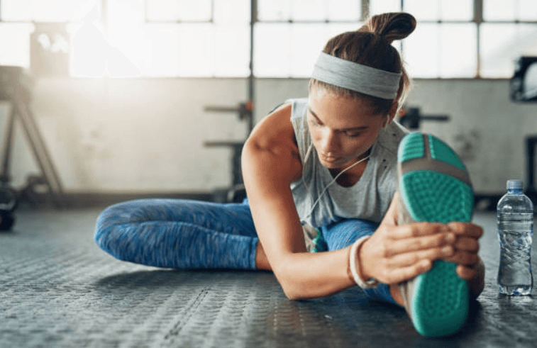 Woman kicked out from the gym because her top was too revealing (it wasn’t) Woman kicked out from the gym because her top was too revealing (it wasn’t)