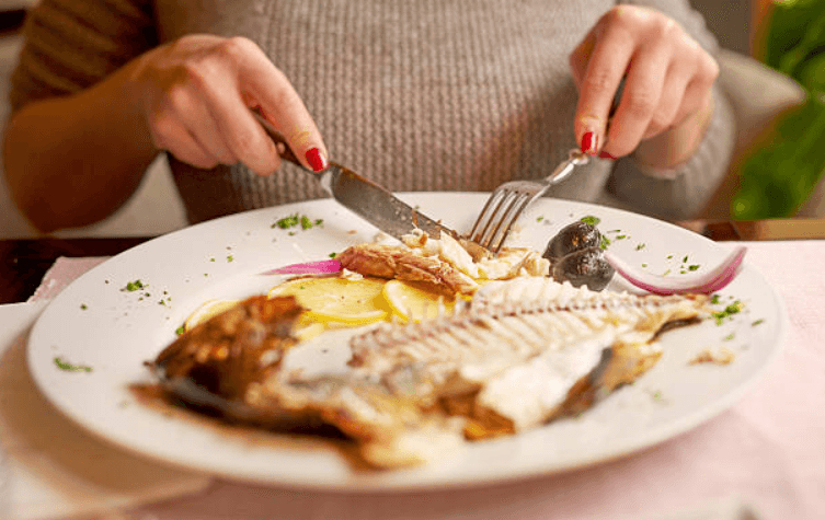 New study shows there’s no need to leave a gap between eating and sleeping New study shows there’s no need to leave a gap between eating and sleeping