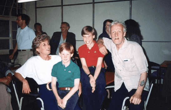 Prince William made a heartbreaking promise to Princess Diana when he was just 14 years old Prince William made a heartbreaking promise to Princess Diana when he was just 14 years old