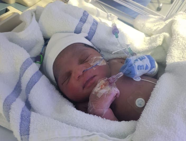 Newborn baby girl found abandoned in freezing cold London park Newborn baby girl found abandoned in freezing cold London park